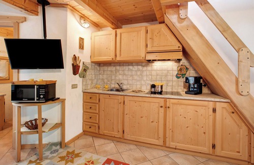 Valdisotto Apartment | Apartment "Taulain Gotrosio" close to Ski Slopes with Open Terrace and Wi-Fi