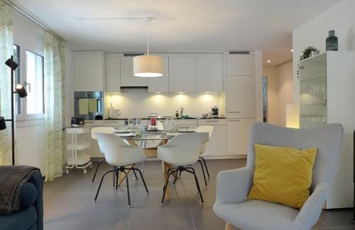 Blausee Apartment | Apartment Terrasse by Interhome