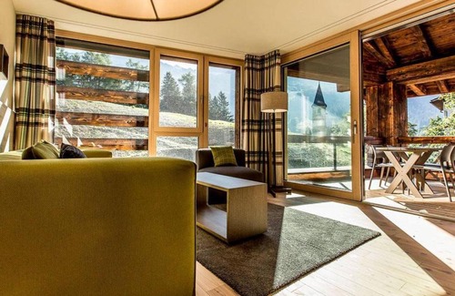 Parpan Apartment | Apartment Turrabuel 4-Bett Deluxe by Interhome