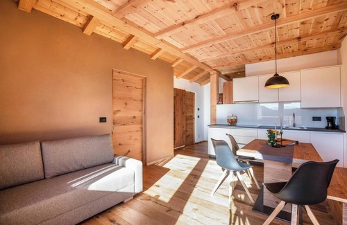 Senale San Felice Apartment | Apartment "Ulme" with Mountain View, Garden, Balcony & Wi-Fi