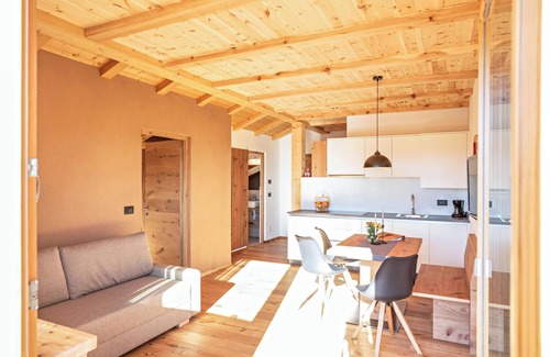 Senale San Felice Apartment | Apartment "Ulme" with Mountain View, Garden, Balcony & Wi-Fi