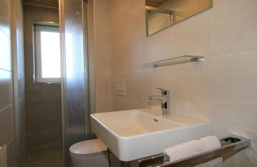 Holdernach Apartment | Apartment Unterflöber-3 by Interhome