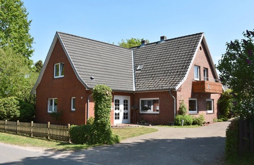 Bokelrehm Apartment | Apartment 'Urlaub Am Nord-Ostsee-Kanal' with Shared Terrace, Shared Garden and Wi-Fi