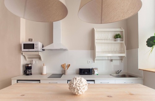 La Malva-rosa Apartment | Apartment Valence, studio flat, 4 persons