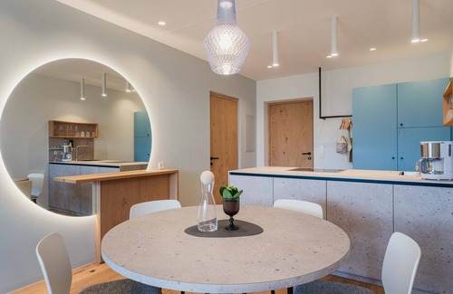 Berg/Monte Apartment | Apartment 'Valentinerhof Apt Aqua' with Mountain View, Shared Pool and Wi-Fi