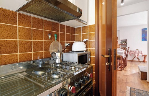 La Palud Apartment | Apartment 'Vista Monte Bianco' with Mountain View and Private Garden