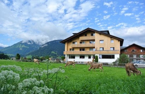 Grossdorf Apartment | Apartment WEITBLICK - Rössle Appartements in Bezau, Bregenzerwald
