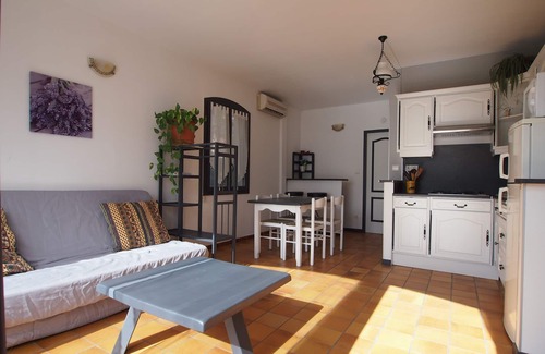 Esparron-de-Verdon Apartment | APARTMENT WITH TERRACE BY LAKE D'ESPARRON DE VERDON