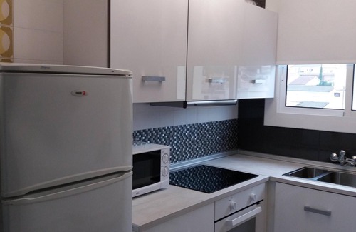 Segur de Calafell Apartment | Apartment with pool and sea views and Air Conditioning. Very quiet area