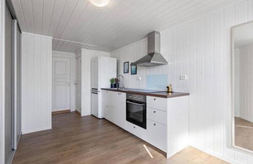 Kolbjørnsvik Apartment | Apartment with amazing views - free parking