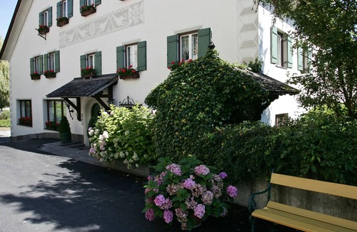 Telfes im Stubai Apartment | Apartment with garden & SWIMMING POOL, pets allowed, mountain railways for free