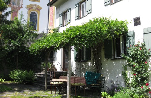 Telfes im Stubai Apartment | Apartment with garden & SWIMMING POOL, pets allowed, mountain railways for free