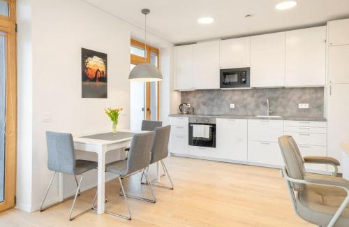 Business District Apartment | Apartment with balcony and castle view by URBAN RENT