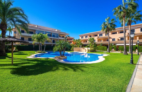 Platja de l'Arenal Apartment | Apartment with communal pool in Javea, Costa Blanca, Spain for 8 persons