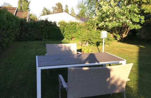 Haukipudas Apartment | Apartment with garden and teracce- Free parking