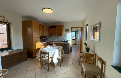 Gardone Riviera Apartment | Apartment with beautiful lake view