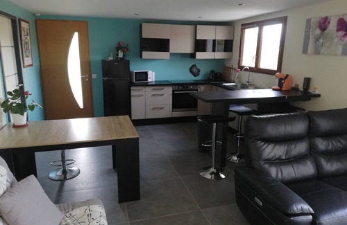 Saint-Sernin Apartment | Apartment with large terrace in the heart of the vineyards. Pets allowed!