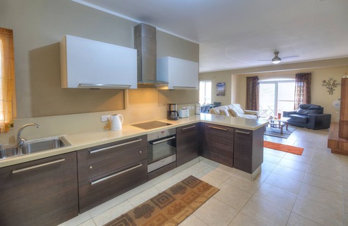 Qala Apartment | Apartment with pool-Hosted by Sweetstay