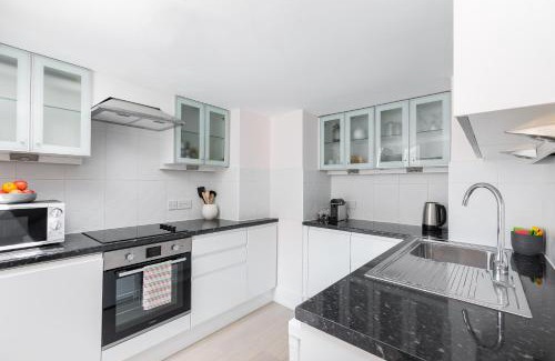 Oval Apartment | Apartment with Private PATIO, and PARK across the road
