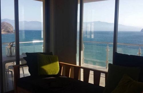 Mindelo Apartment | Apartment with strong emotions overlooking the Gulf of Mindelo !