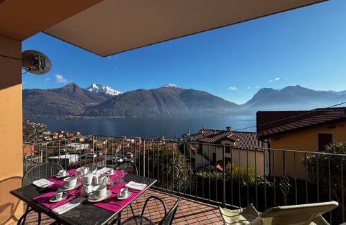 Santa Maria - Rezzonico Apartment | Apartment with swimming pool, lake view, parking - Larihome A72