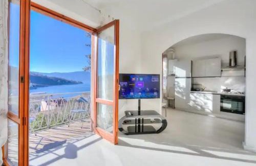 Laveno Apartment | Apartment With View Lake Maggiore/Laveno Mombello