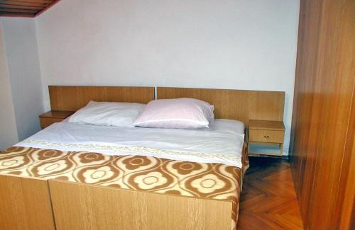 Kali Apartment | Apartment Zdenko-2 by Interhome