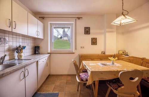 Terento Apartment | Apartment "Zirme" close to Skiing & Hiking Areas with Mountain View, Wi-Fi & Garden