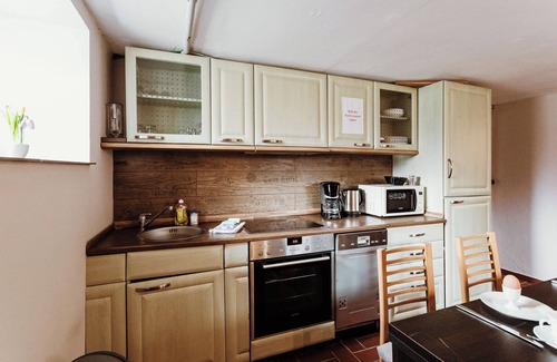 Neinstedt Apartment | Apartment 'Zuflucht' with Shared Terrace and Wi-Fi