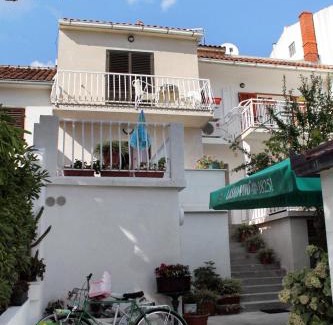 Bol House | Apartments and rooms with parking space Bol, Brac - 2878