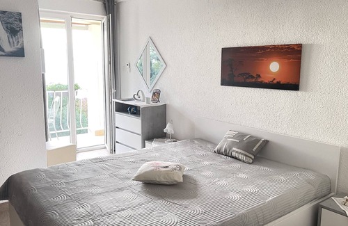 Plat House | Apartments Belenum - Double Room with Balcony and Sea View (no.2)