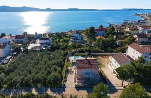 Sukosan Apartment | Apartments by the sea Sukosan, Zadar - 15036