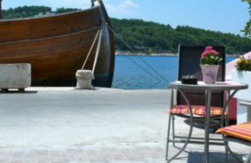 Povlja Apartment | Apartments Djurdjica (16181-A1) - Povlja - island Brac