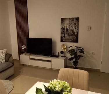 Postojna Apartment | Apartments Dani