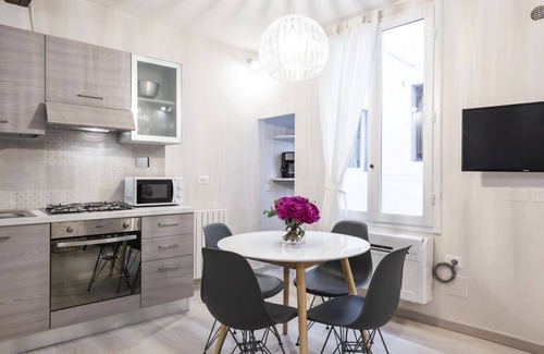 Sant' Ambrogio Apartment | Apartments Florence- Borgo Pinti Angels
