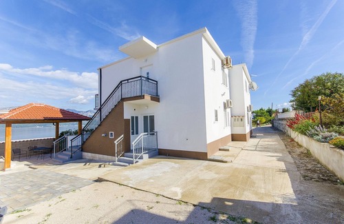 Sucuraj Apartment | Apartments Rose (47571-A1) - Sucuraj - island Hvar