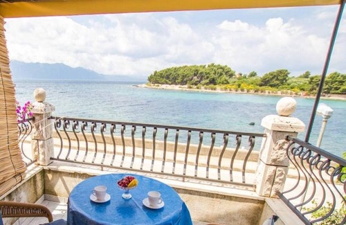 Sucuraj Apartment | Apartments Juri (10209-A1) - Sucuraj - island Hvar