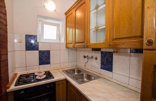 Sucuraj Apartment | Apartments Juri (10209-A8) - Sucuraj - island Hvar