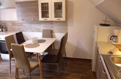 Balatongyorok Apartment | Apartments in Balatongyörök 34590