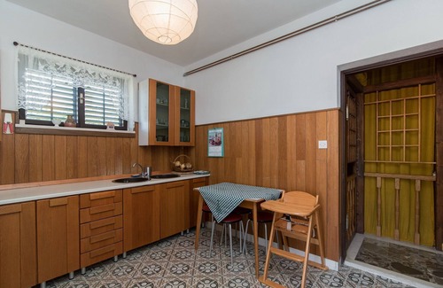 Postira Apartment | Apartments Mare- Comfort Two Bedroom Apartment with Terrace A1 (ST)