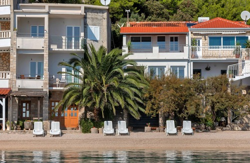 Bogomolje Apartment | Apartments Robinzon Nikola (83741-A3) - Bogomolje