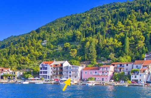 Blace Apartment | Apartments Tiho & Jelena- One Bedroom Apartment with Balcony and Sea View Maestral