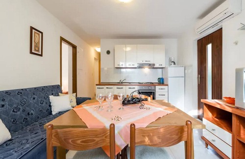 Zavala Apartment | Apartments Villa Pelegrin - Two Bedroom Apartment with Garden View
