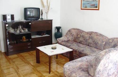 Susica Apartment | Apartments with parking space Murter - 5088