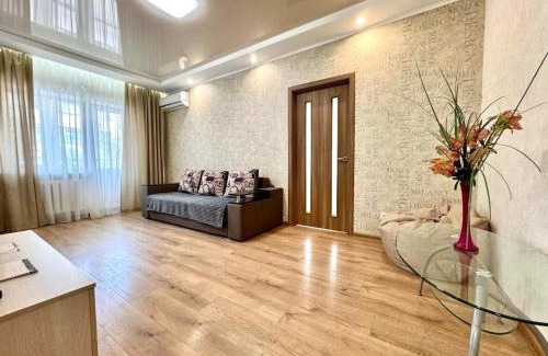 Sukhinovka Apartment | ApartPoltava Витончені апартаменти біля Лялькового театру, Звітна документація для відрядження, БАНКІВСЬКИЙ ЧЕК