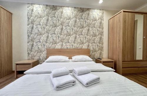 Poltava Apartment | ApartPoltava Cучасні 2-кімн апартаменти з великою кутовою ванною ЦЕНТР МІСТА