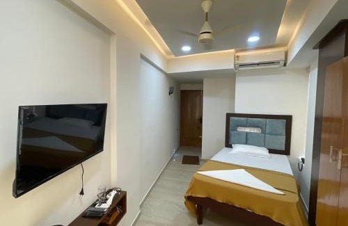 Palayam Hotel | Apex Residency Inn