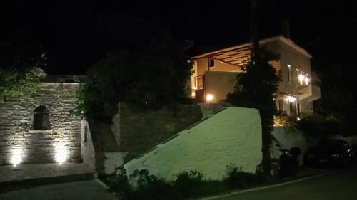 Apikia Apartment | Apoikia house with sea view 6max