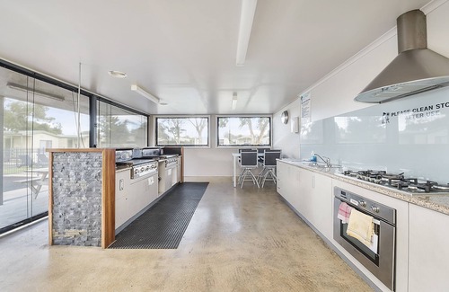 Apollo Bay Cabin | Apollo Bay Holiday Park