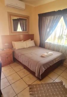Mahikeng House | Apollo Guest House